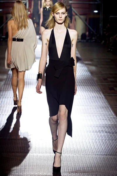 Look 34